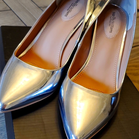 Wendy Williams Shoes - NEW Silver Heels